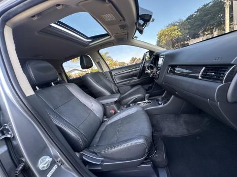 MITSUBISHI Outlander 3.0 V6 24V 4P GT 4X4 AUTOMTICO, Foto 8