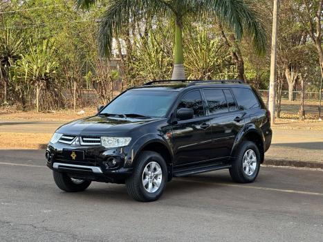 MITSUBISHI Pajero 3.2 16V 4P 4X4 TURBO DIESEL INTERCOOLER AUTOMTICO, Foto 2