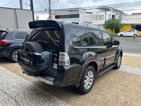 MITSUBISHI Pajero Full 3.8 V6 24V 4P HPE 4X4 AUTOMTICO, Foto 3