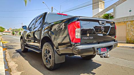 NISSAN Frontier 2.3 16V SE 4X4 CABINE DUPLA BI-TURBO DIESEL AUTOMTICO, Foto 5