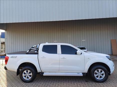 NISSAN Frontier 2.3 16V S 4X4 CABINE DUPLA BI-TURBO DIESEL, Foto 4