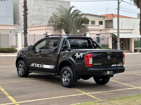 NISSAN Frontier 2.3 ATTACK CABINE DUPLA 4X4 BI-TURBO DIESEL AUTOMTICO, Foto 3