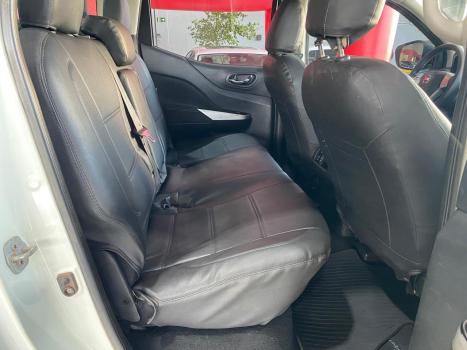 NISSAN Frontier 2.3 ATTACK CABINE DUPLA 4X4 BI-TURBO DIESEL AUTOMTICO, Foto 12