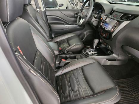NISSAN Frontier 2.3 16V PRO4X CABINE DUPLA 4X4 BI-TURBO DIESEL AUTOMTICO, Foto 10
