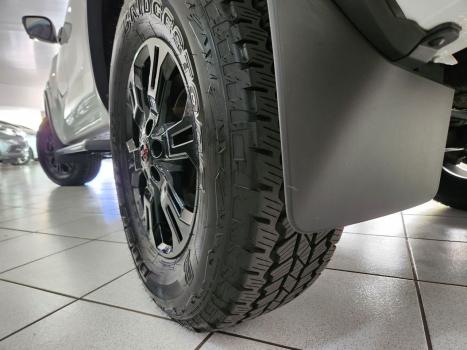 NISSAN Frontier 2.3 16V PRO4X CABINE DUPLA 4X4 BI-TURBO DIESEL AUTOMTICO, Foto 16