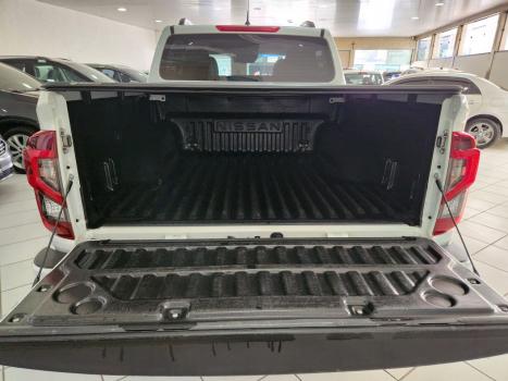 NISSAN Frontier 2.3 16V PRO4X CABINE DUPLA 4X4 BI-TURBO DIESEL AUTOMTICO, Foto 17