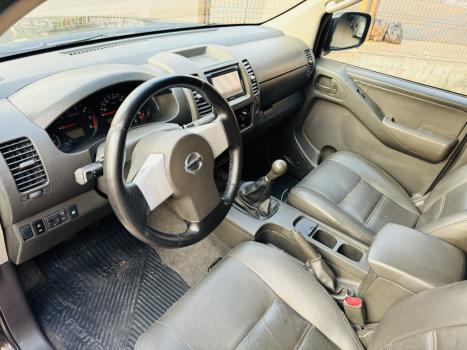 NISSAN Frontier 2.5 XE TURBO DIESEL CABINE DUPLA, Foto 8