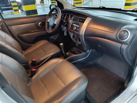 NISSAN Grand Livina 1.8 16V 4P FLEX S, Foto 9