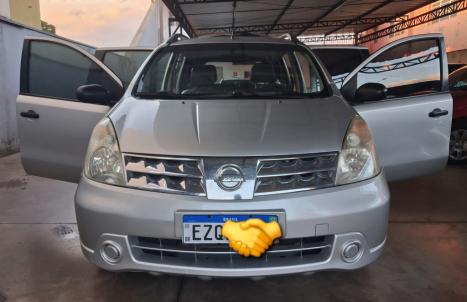 NISSAN Grand Livina 1.8 16V 4P FLEX S, Foto 2