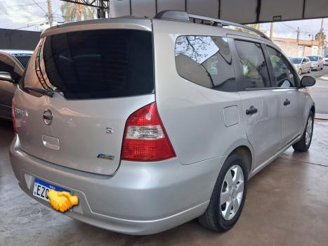 NISSAN Grand Livina 1.8 16V 4P FLEX S, Foto 6