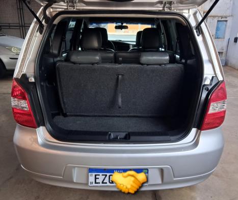 NISSAN Grand Livina 1.8 16V 4P FLEX S, Foto 10