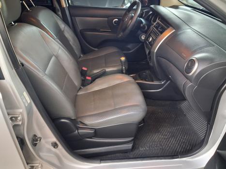 NISSAN Grand Livina 1.8 16V 4P FLEX S, Foto 16