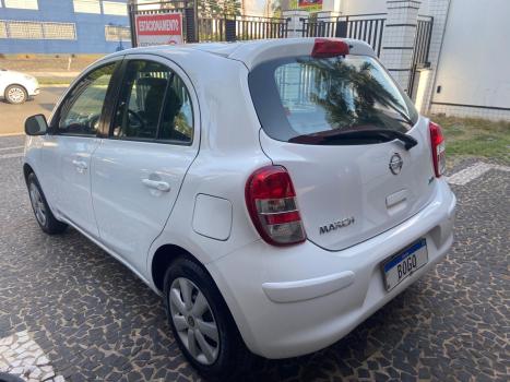 NISSAN March 1.0 12V 4P S FLEX, Foto 6