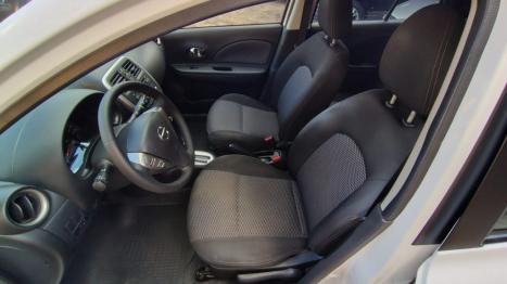 NISSAN March 1.6 16V 4P SV FLEX AUTOMTICO CVT, Foto 5