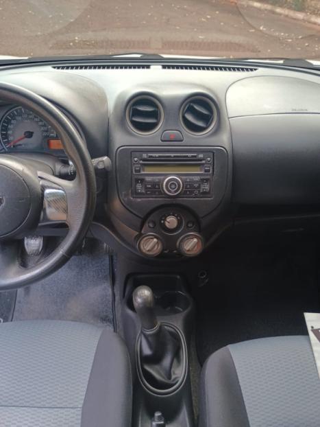 NISSAN March 1.6 16V 4P S FLEX, Foto 7
