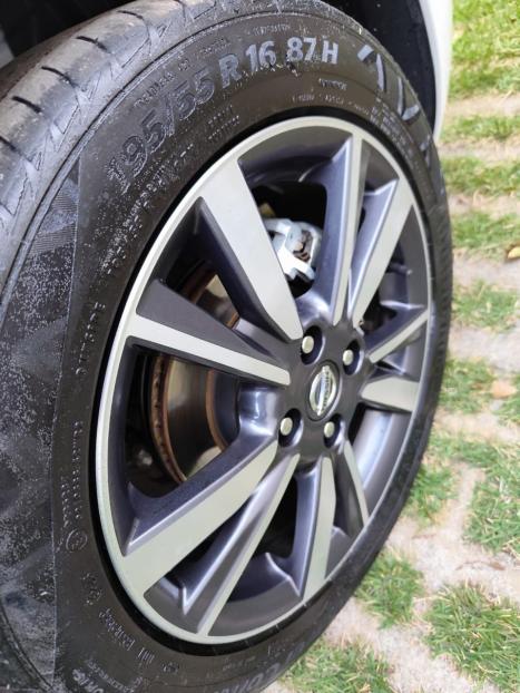 NISSAN March 1.6 16V 4P SL FLEX AUTOMTICO CVT, Foto 15