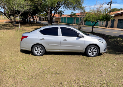 NISSAN Versa Sedan 1.0 4P FLEX, Foto 7