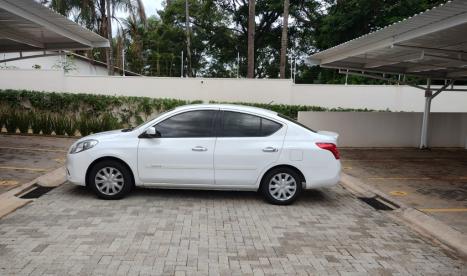 NISSAN Versa Sedan 1.6 16V 4P FLEX SV, Foto 1