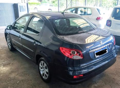 PEUGEOT 207 Sedan 1.4 4P PASSION XR FLEX, Foto 2