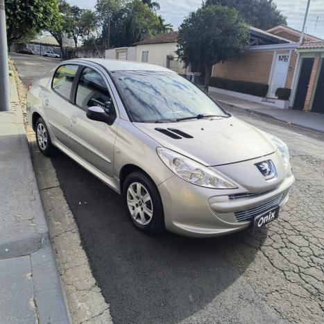 PEUGEOT 207 Sedan 1.4 4P PASSION XR FLEX, Foto 2