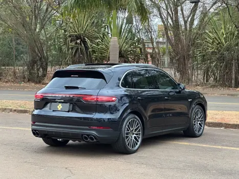PORSCHE Cayenne 3.0 V6 24V 4P E-HYBRID AWD AUTOMTICO TIPTRONIC S, Foto 4