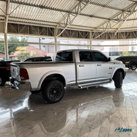 RAM 2500 6.7 I6 24V SLT CABINE DUPLA TURBO DIESEL LARAMIE 4X4 AUTOMTICO, Foto 4