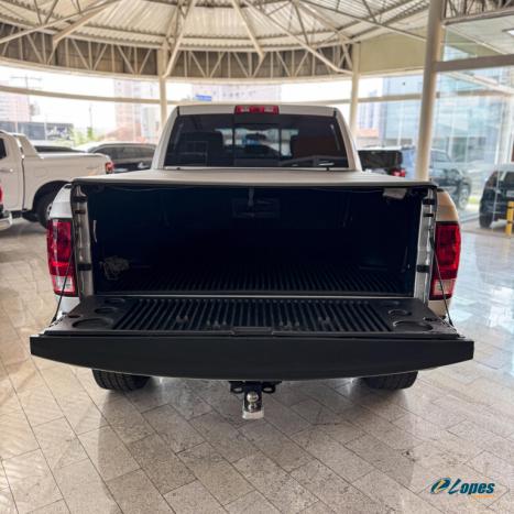 RAM 2500 6.7 I6 24V SLT CABINE DUPLA TURBO DIESEL LARAMIE 4X4 AUTOMTICO, Foto 6