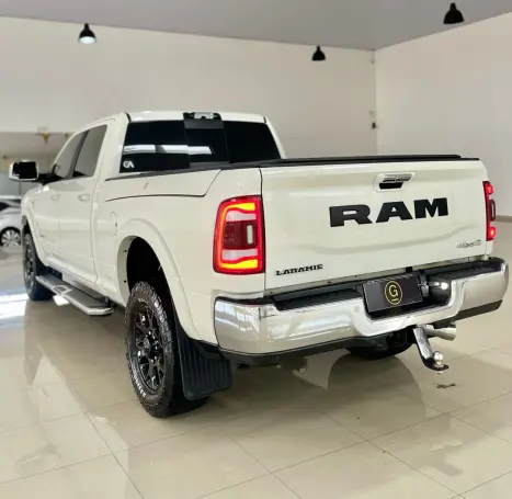 RAM 2500 6.7 I6 24V SLT CABINE DUPLA TURBO DIESEL LARAMIE 4X4 AUTOMTICO, Foto 3