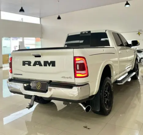 RAM 2500 6.7 I6 24V SLT CABINE DUPLA TURBO DIESEL LARAMIE 4X4 AUTOMTICO, Foto 4