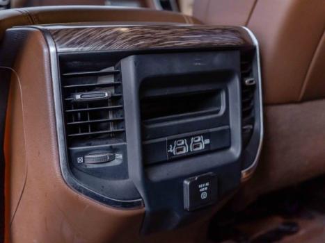 RAM 2500 6.7 I6 24V SLT CABINE DUPLA TURBO DIESEL LARAMIE 4X4 AUTOMTICO, Foto 13