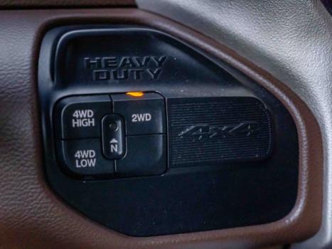 RAM 2500 6.7 I6 24V SLT CABINE DUPLA TURBO DIESEL LARAMIE 4X4 AUTOMTICO, Foto 15