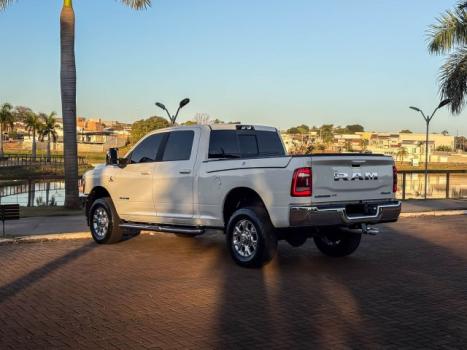 RAM 2500 6.7 I6 24V SLT CABINE DUPLA TURBO DIESEL LARAMIE 4X4 AUTOMTICO, Foto 6
