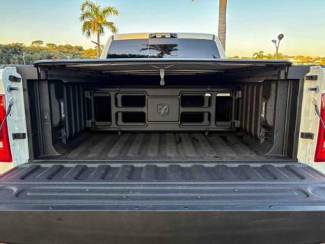 RAM 2500 6.7 I6 24V SLT CABINE DUPLA TURBO DIESEL LARAMIE 4X4 AUTOMTICO, Foto 15