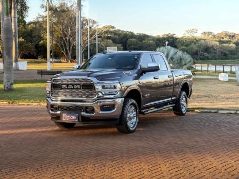 RAM 2500 6.7 I6 24V SLT CABINE DUPLA TURBO DIESEL LARAMIE 4X4 AUTOMTICO, Foto 3