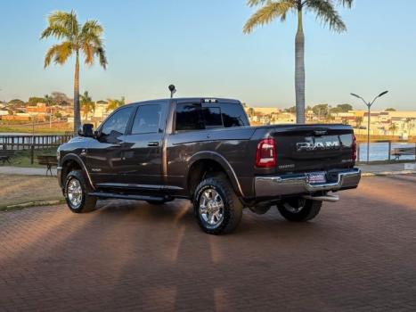 RAM 2500 6.7 I6 24V SLT CABINE DUPLA TURBO DIESEL LARAMIE 4X4 AUTOMTICO, Foto 6
