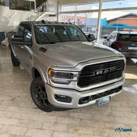 RAM 3500 6.7 I6 LARAMIE CABINE DUPLA TURBO DIESEL AUTOMTICO, Foto 3