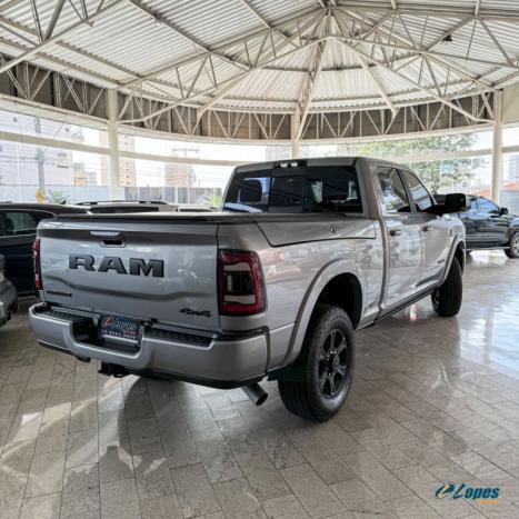 RAM 3500 6.7 I6 LARAMIE CABINE DUPLA TURBO DIESEL AUTOMTICO, Foto 4