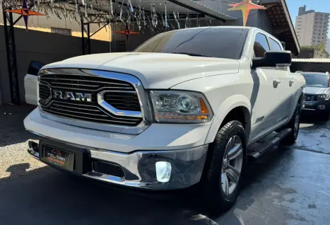 RAM Classic 5.7 V8 32V 4P HEMI LARAMIE AUTOMTICO, Foto 3