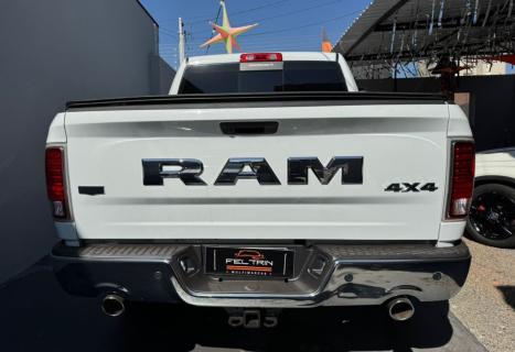 RAM Classic 5.7 V8 32V 4P HEMI LARAMIE AUTOMTICO, Foto 5