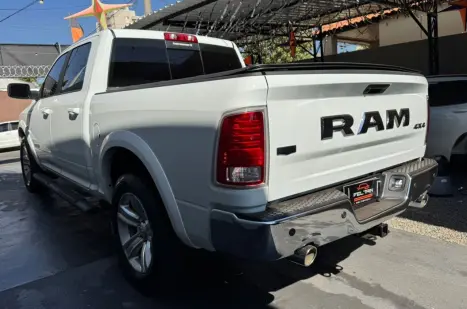 RAM Classic 5.7 V8 32V 4P HEMI LARAMIE AUTOMTICO, Foto 7