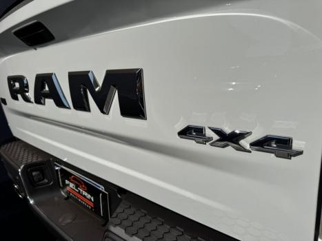 RAM Classic 5.7 V8 32V 4P HEMI LARAMIE AUTOMTICO, Foto 12
