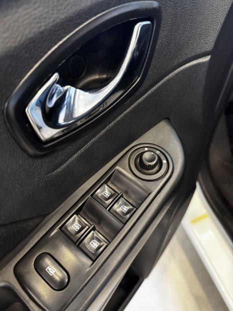 RENAULT Captur 1.6 16V 4P FLEX SCE INTENSE X-TRONIC CVT, Foto 6