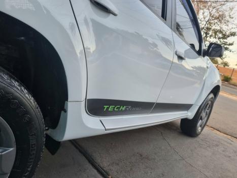 RENAULT Duster 1.6 16V 4P FLEX TECH ROAD, Foto 4