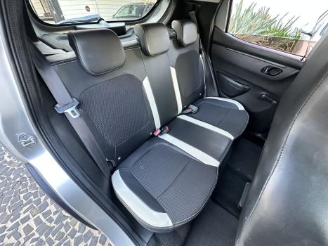 RENAULT Kwid 1.0 12V 4P SCE FLEX INTENSE, Foto 9