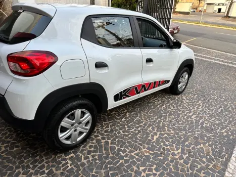 RENAULT Kwid 1.0 12V 4P SCE FLEX ZEN, Foto 10