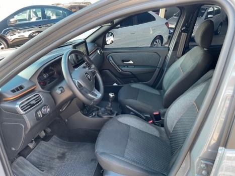 RENAULT Oroch 1.6 16V 4P FLEX INTENSE, Foto 9