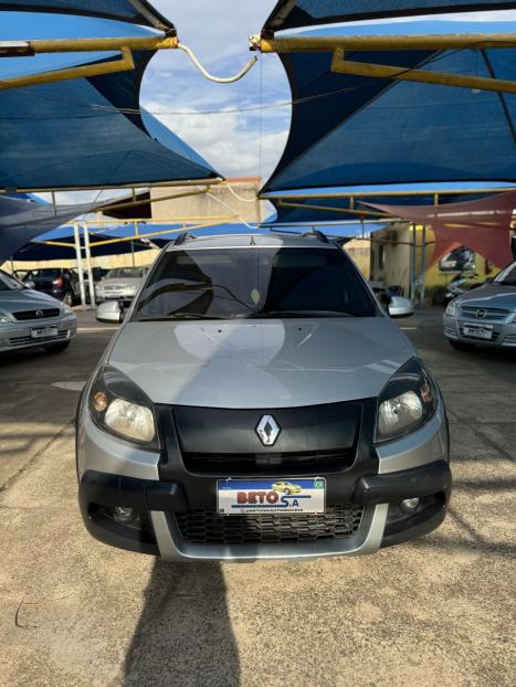 RENAULT Sandero 1.6 16V 4P FLEX STEPWAY, Foto 2