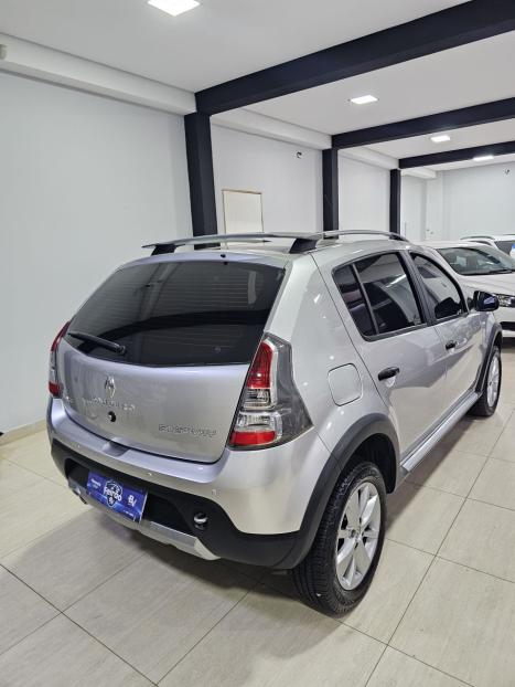 RENAULT Sandero 1.6 16V 4P FLEX STEPWAY, Foto 6