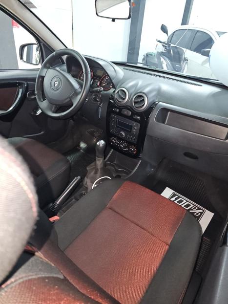 RENAULT Sandero 1.6 16V 4P FLEX STEPWAY, Foto 17
