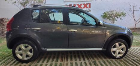 RENAULT Sandero 1.6 4P FLEX STEPWAY, Foto 2